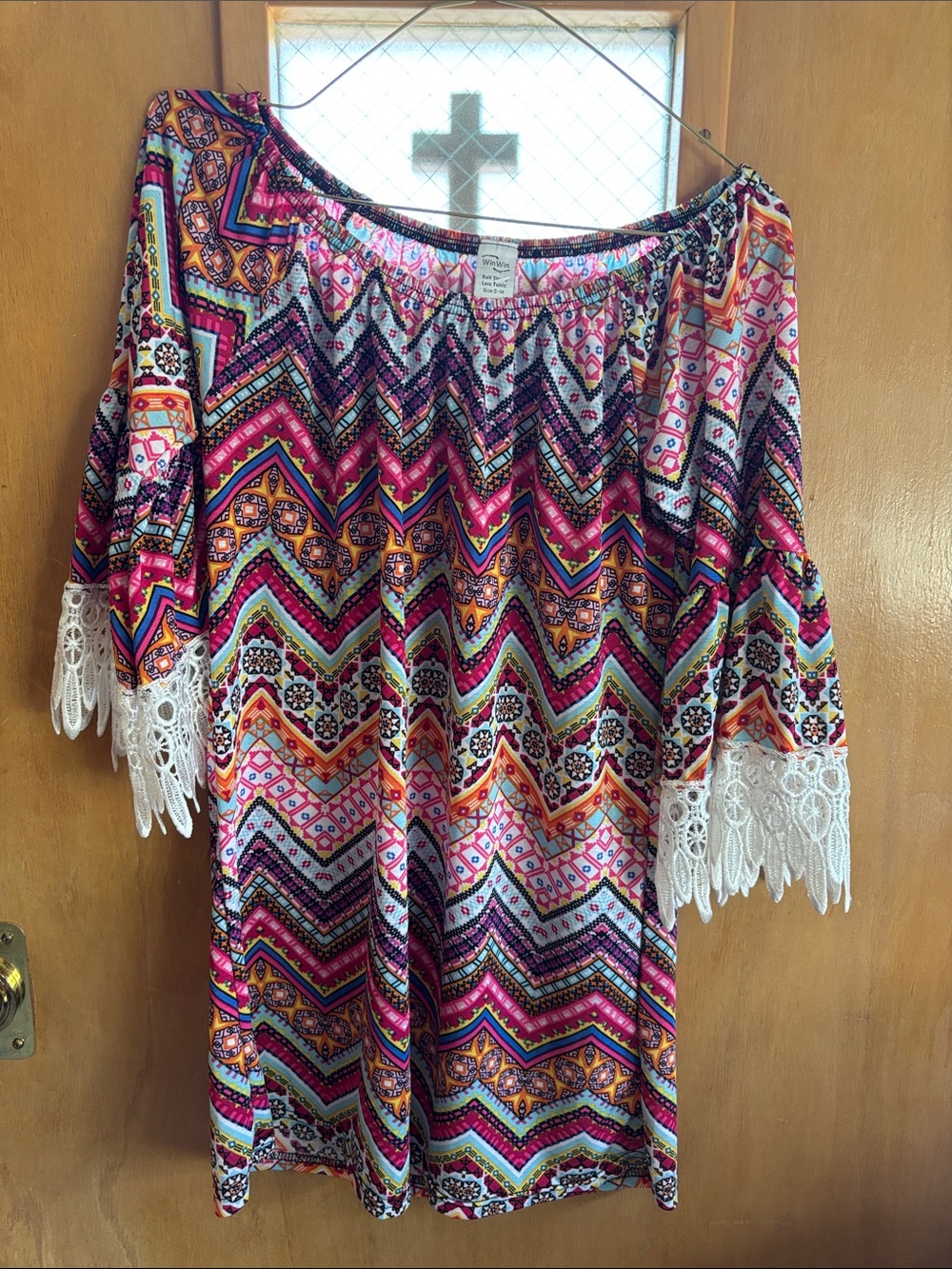WinWin Multi-Color Boho Off-Shoulder Tunic with White Lace Trim. New with no tag
